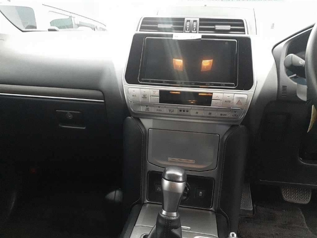 TOYOTA LAND CRUISER PRADO 2021