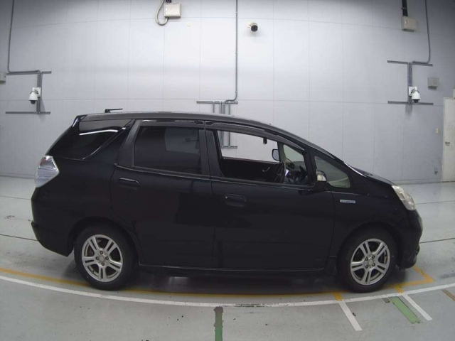 HONDA FIT SHUTTLE 2013