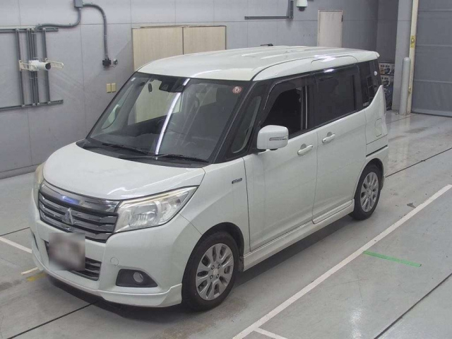MITSUBISHI DELICA D2 2018