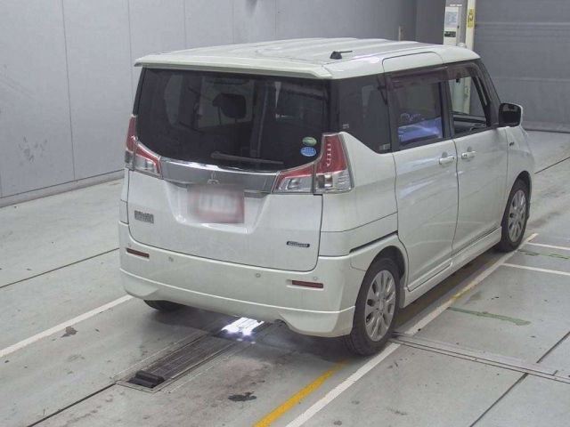 MITSUBISHI DELICA D2 2018