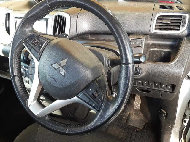 MITSUBISHI DELICA D2 2018