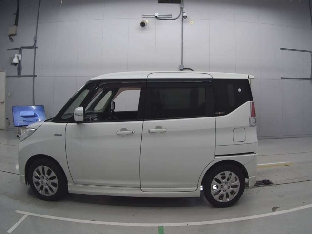 MITSUBISHI DELICA D2 2018