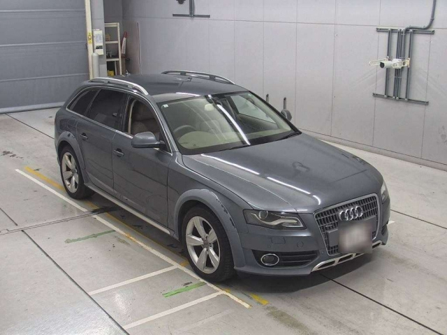 AUDI A4 2011