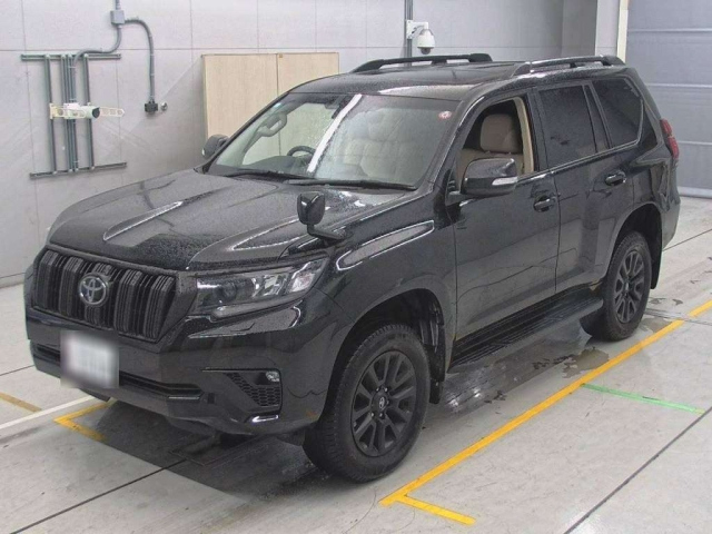 TOYOTA LAND CRUISER PRADO 2023
