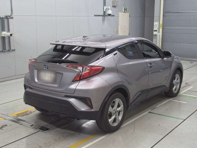 TOYOTA C-HR 2017