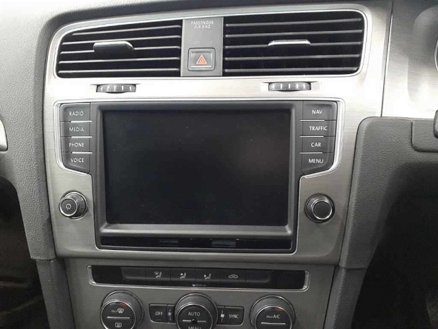 VOLKSWAGEN GOLF VARIANT 2016