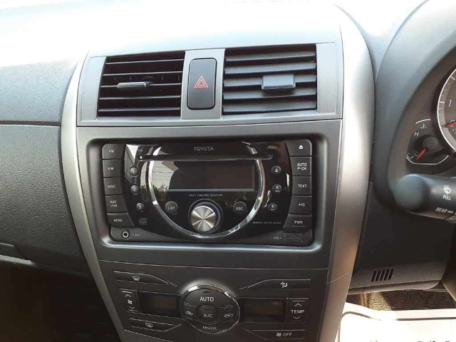 TOYOTA COROLLA FIELDER 2011