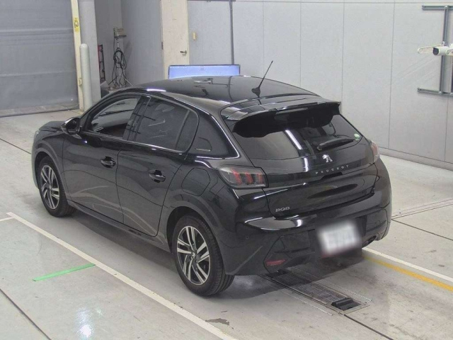 PEUGEOT 208 2020
