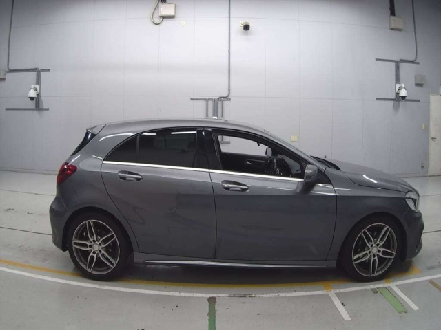 MERCEDES BENZ A CLASS 2016