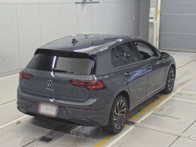 VOLKSWAGEN GOLF 2024