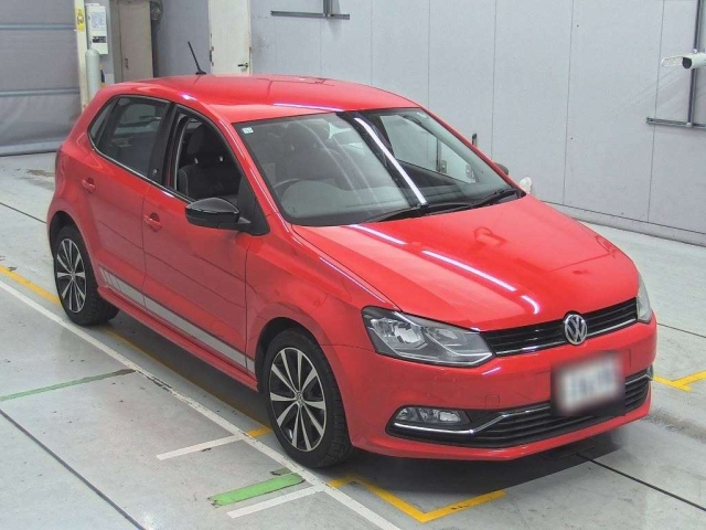 VOLKSWAGEN POLO 2016