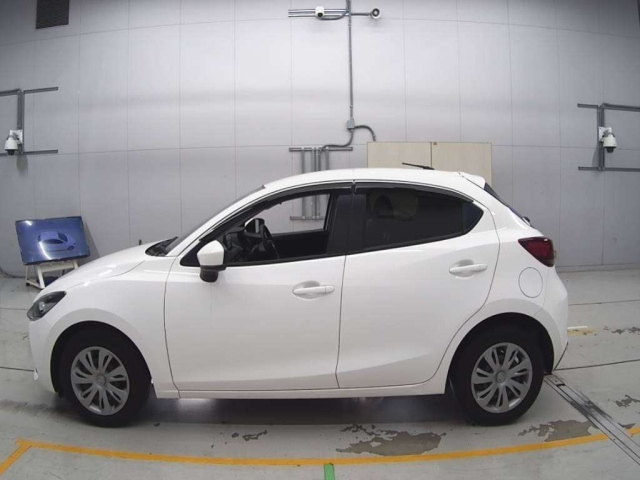 MAZDA MAZDA2 2020