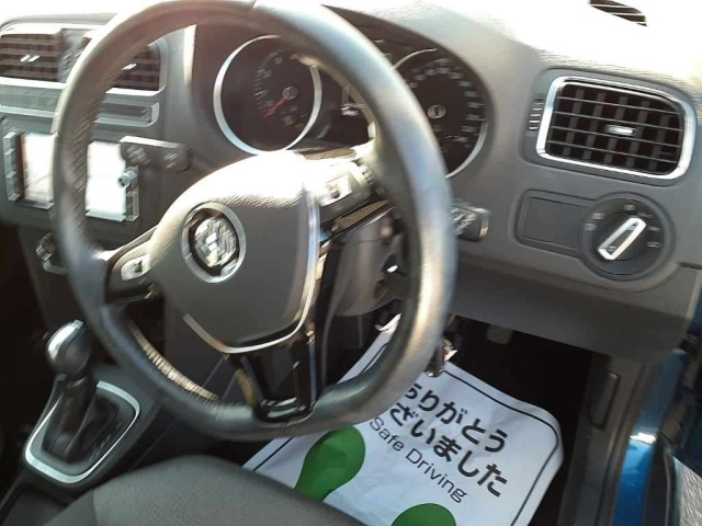 VOLKSWAGEN POLO 2017