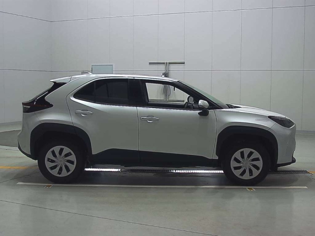 TOYOTA YARIS CROSS 2024