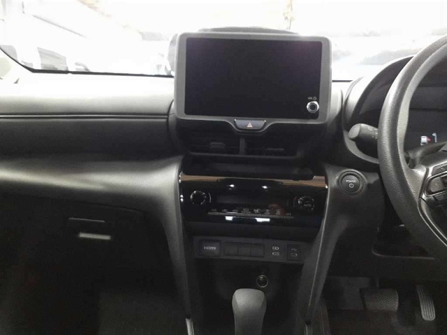 TOYOTA YARIS CROSS 2024