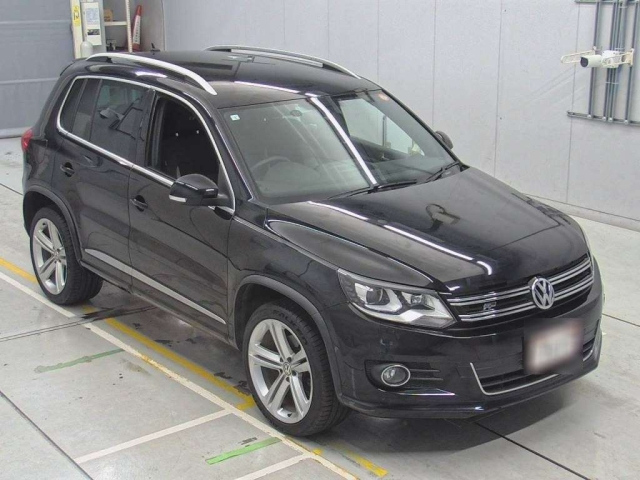 VOLKSWAGEN TIGUAN 2013