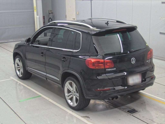 VOLKSWAGEN TIGUAN 2013