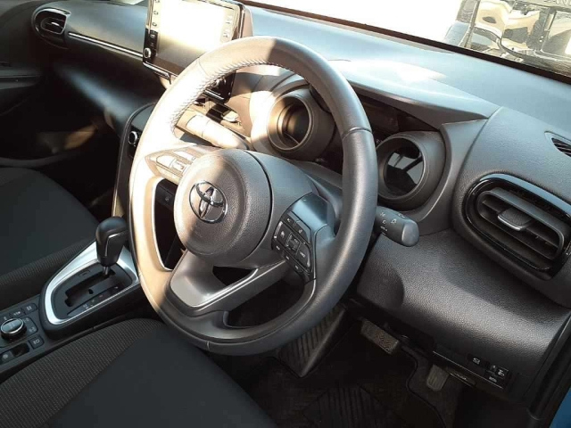 TOYOTA YARIS CROSS 2023