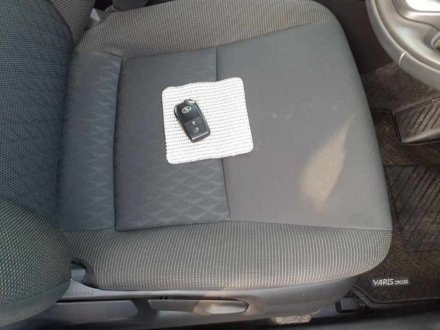 TOYOTA YARIS CROSS 2023