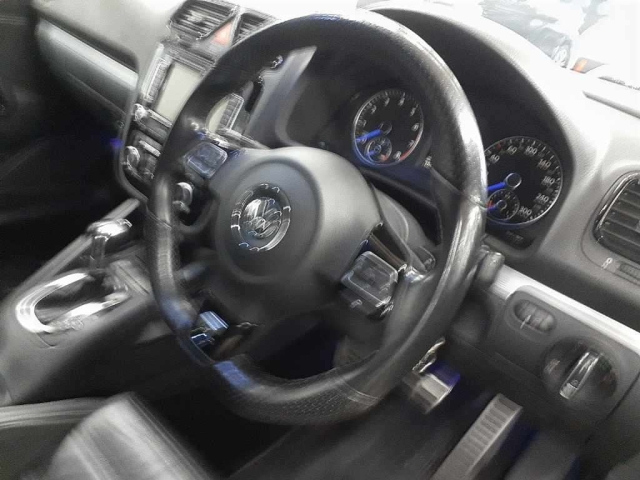 VOLKSWAGEN SCIROCCO 2011