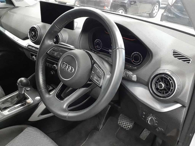 AUDI Q2 2018