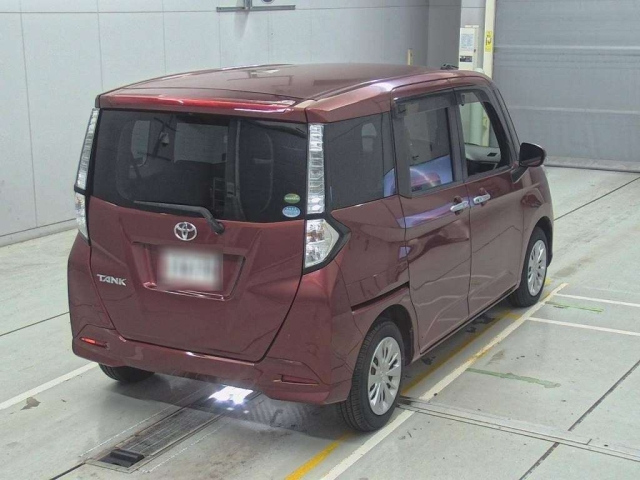 TOYOTA TANK 2019