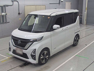 NISSAN ROOX 2023