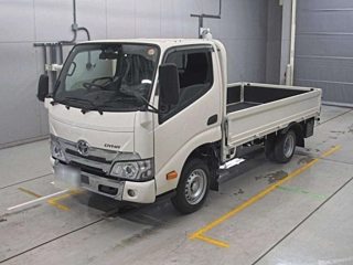 TOYOTA DYNA