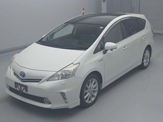 TOYOTA PRIUS ALPHA 2012