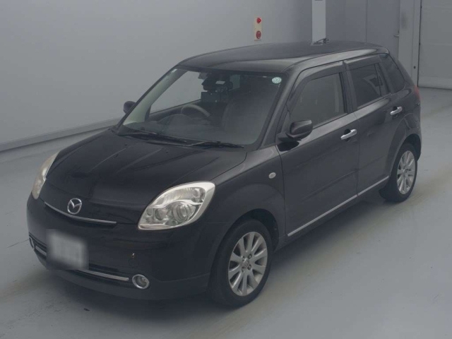 MAZDA VERISA 2011