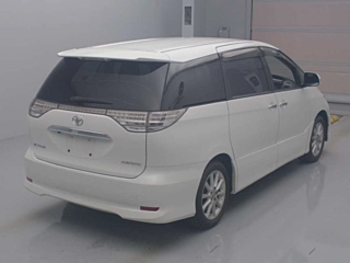 TOYOTA ESTIMA 2010