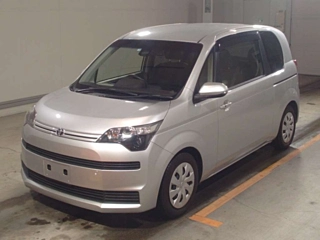 TOYOTA SPADE 2016