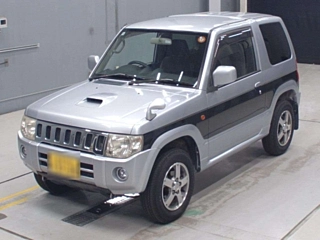 MITSUBISHI PAJERO MINI 2011