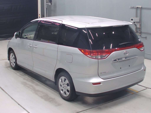 TOYOTA ESTIMA 2012