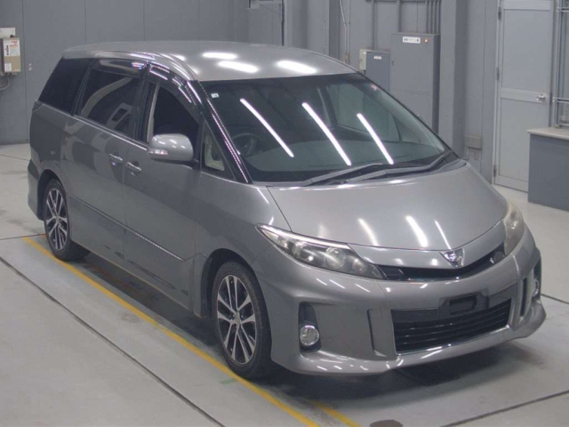 TOYOTA ESTIMA 2012
