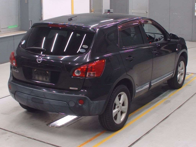 NISSAN DUALIS 2010