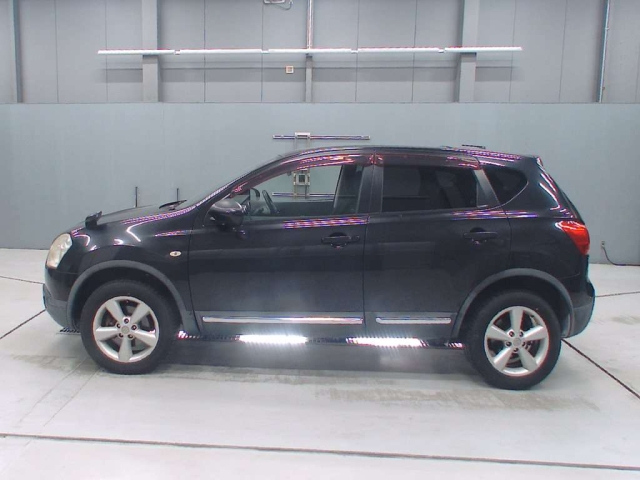 NISSAN DUALIS 2010