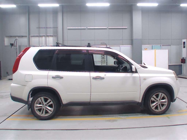 NISSAN X-TRAIL 2011