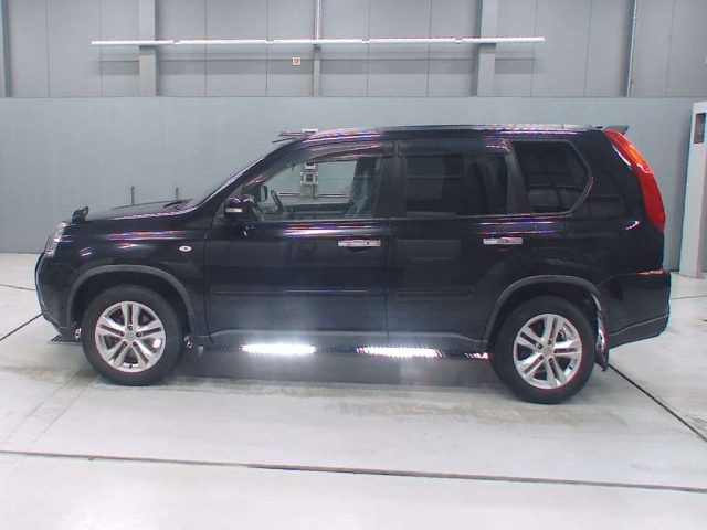 NISSAN X-TRAIL 2010
