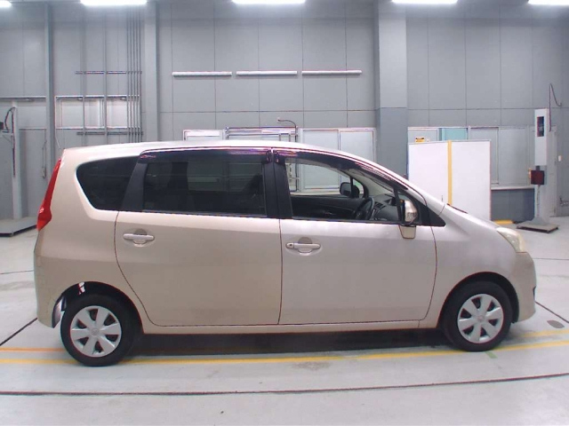 TOYOTA PASSO SETTE 2009