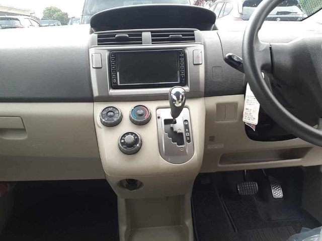 TOYOTA PASSO SETTE 2009