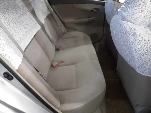 TOYOTA COROLLA AXIO 2011