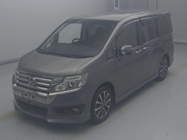 HONDA STEP WAGON 2012
