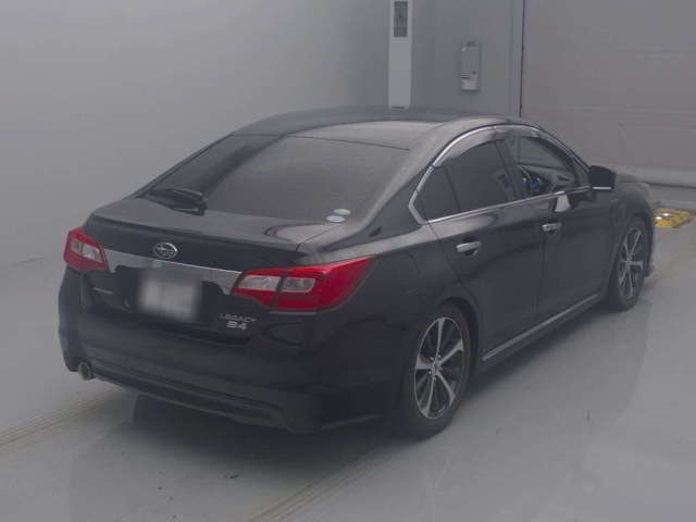 SUBARU LEGACY B4 2017