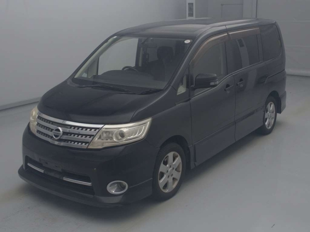 NISSAN SERENA 2010