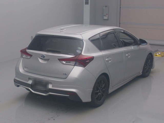 TOYOTA AURIS 2016
