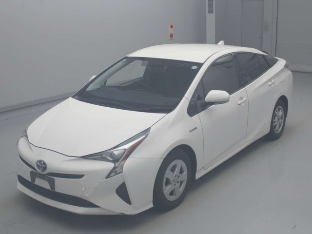TOYOTA PRIUS 2017