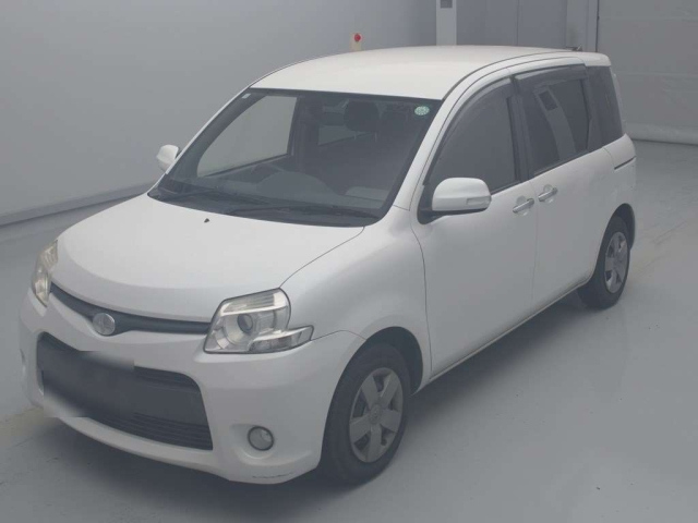 TOYOTA SIENTA 2014