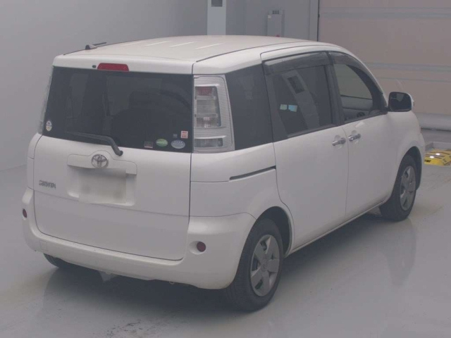 TOYOTA SIENTA 2014