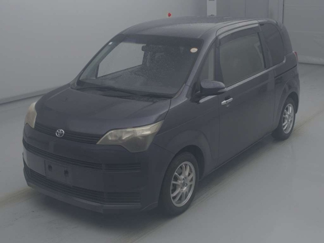 TOYOTA SPADE 2013